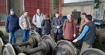Студенти Катедре за шинска возила у стручној посети „Депоу Земун“