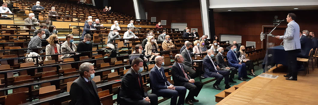 Захвалнице за посебна залагања и повеље за сталност у раду