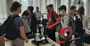 Ученици ИТ одељења Гимназије „Свети Сава“ у посети Машинском факултету