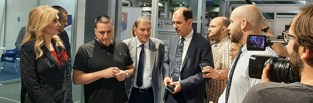 Сајам технике 2022: Министар Ружић обишао штанд Машинског факултета