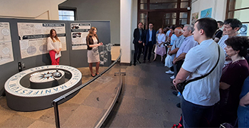 Отворена поставка Фукоовог клатна