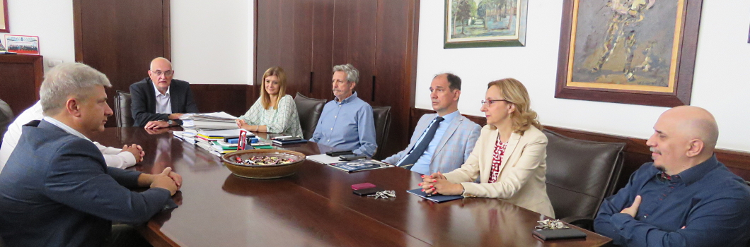 Сарадња Машинског факултета и Института за нуклеарна истраживања у Дубни