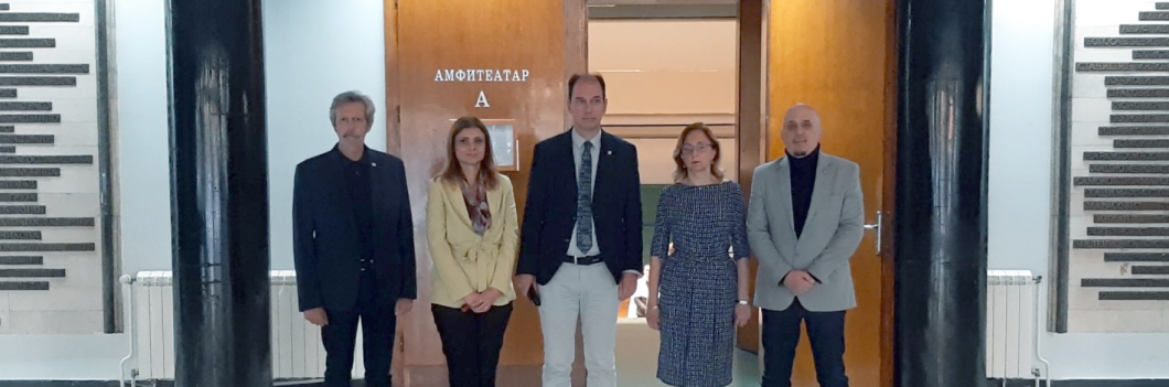 Почетак нове академске 2022/23. године свечано обележен интонирањем државне химне