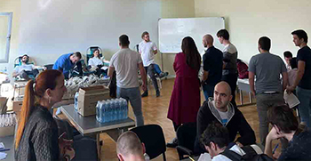 Студенти Машинског факултета у акцији: Добровољно давање крви