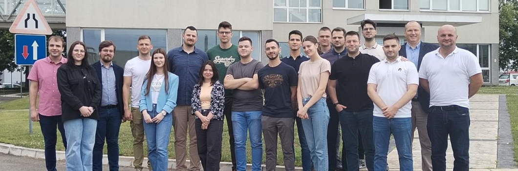 Студенти Машинског факултета у посети компанији  „Полимарк“